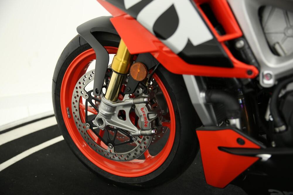 Aprilia Tuono V4 Factory (2021 - 24) (15)