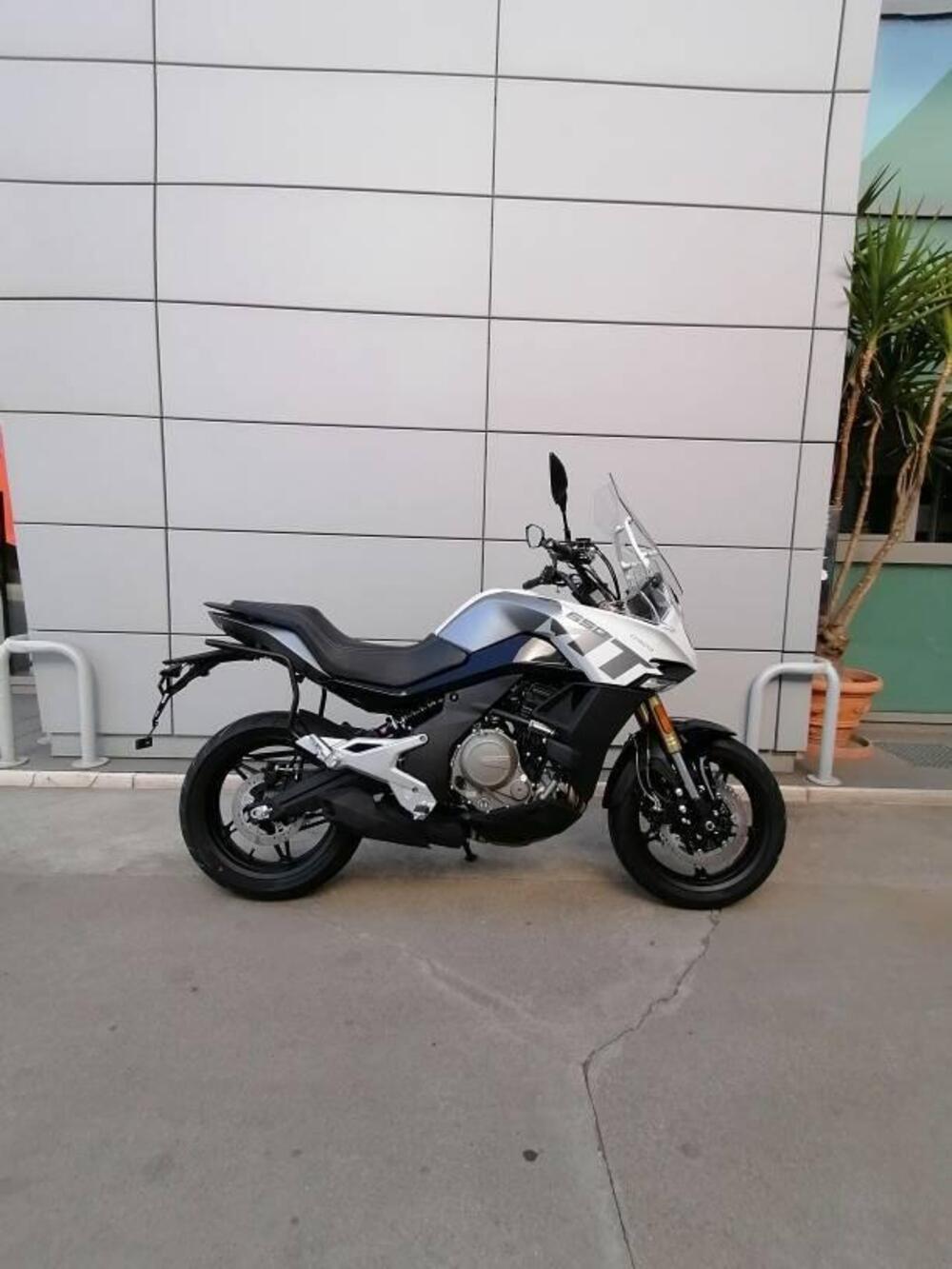 CFMOTO 650MT (2021 - 24) (4)