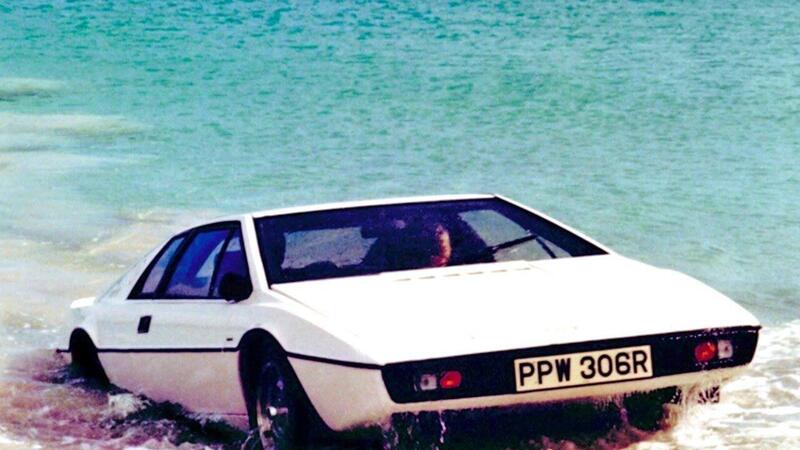 La Lotus Esprit sommergibile di 007