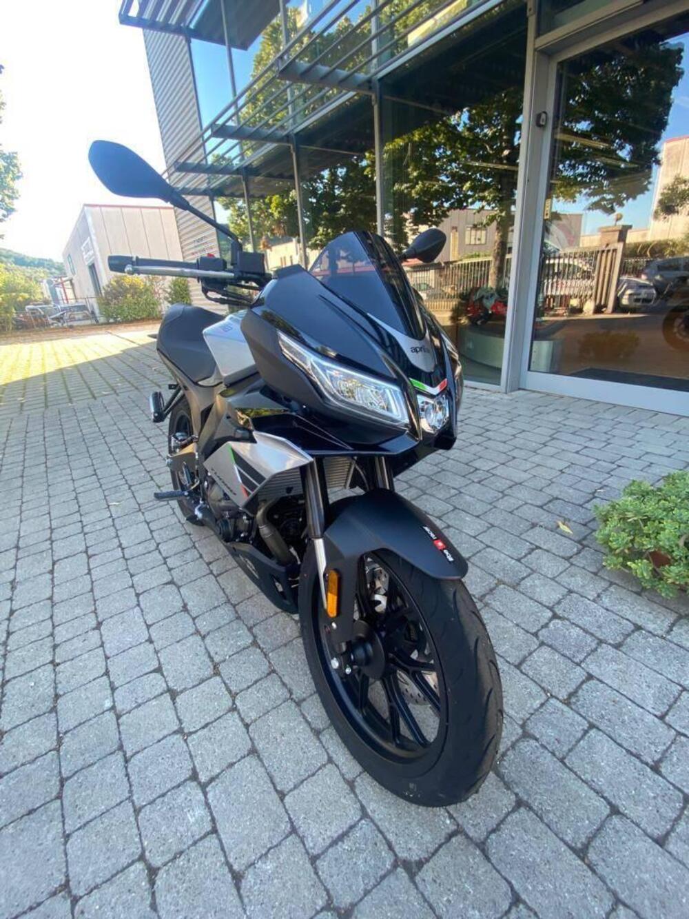 Aprilia Tuono 125 (2021 - 24) (2)