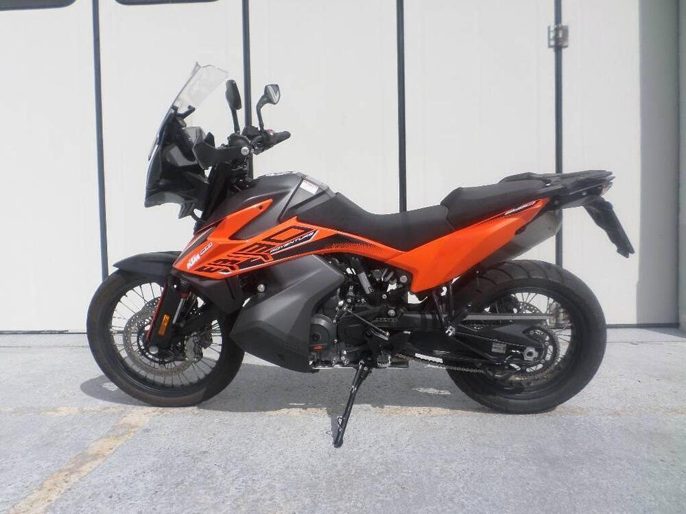 KTM 890 Adventure (2022) (4)