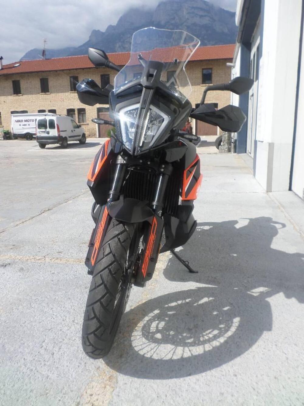 KTM 890 Adventure (2022) (5)