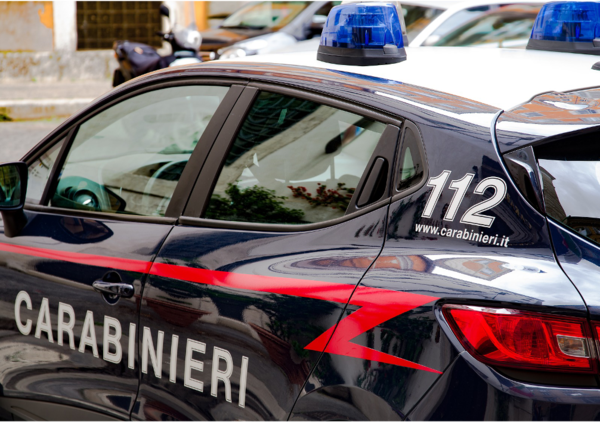 Vuole vendicarsi ma incendia l&#039;auto sbagliata, quella del carabiniere: ecco dov&#039;&egrave; successo 