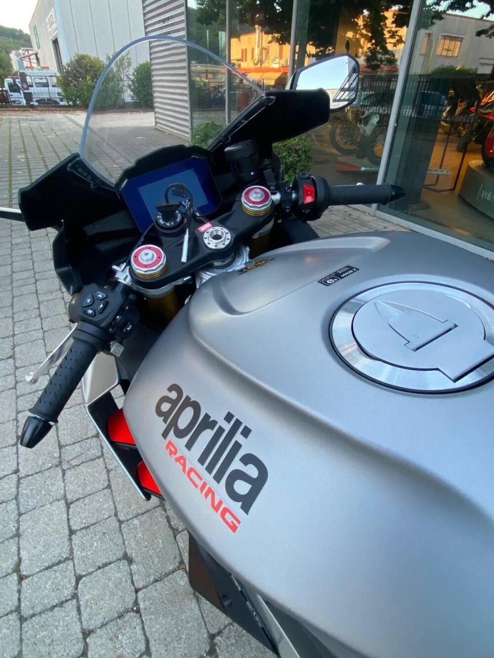 Aprilia RSV4 1100 (2021 - 24) (7)