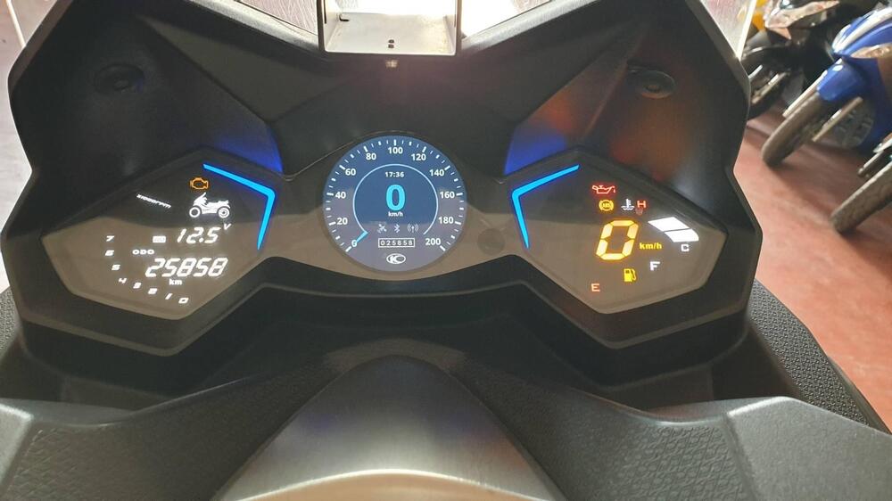 Kymco AK 550 (2017 - 19) (2)