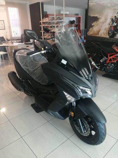 Kymco X-Town 300i (2021 - 24) nuova