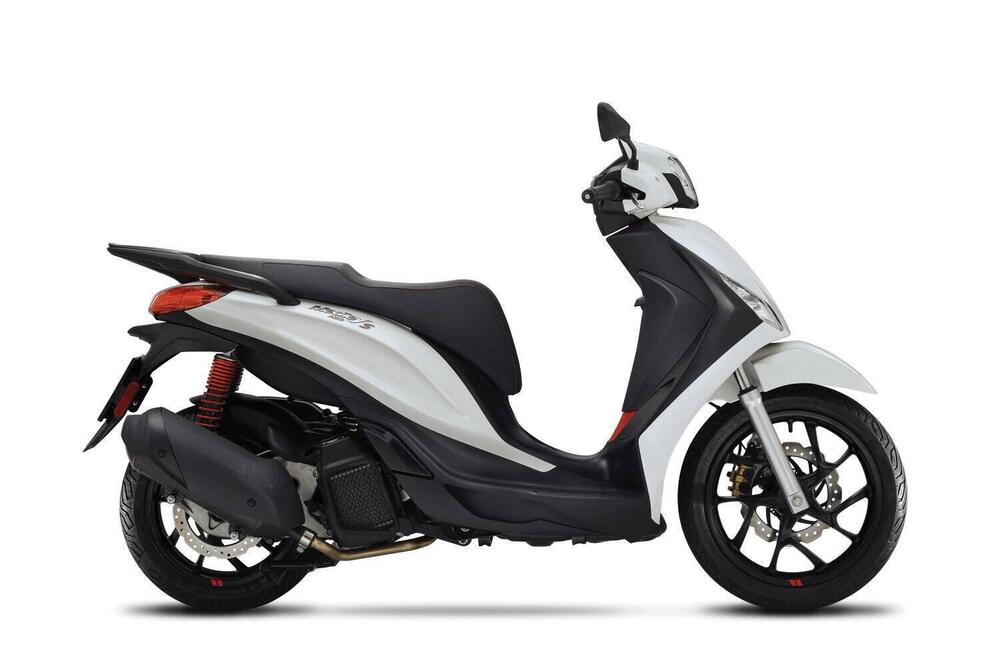 Piaggio Medley 125 (2025) (4)