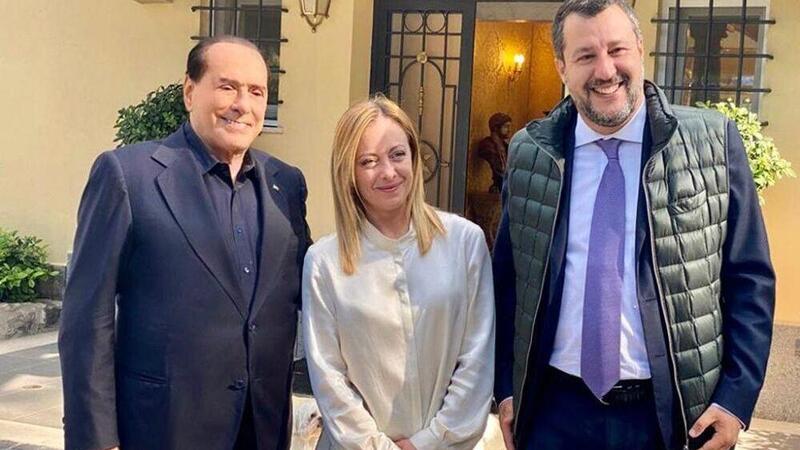 Vince il centrodestra, Fratelli d&#039;Italia primo partito: il loro programma in tema auto