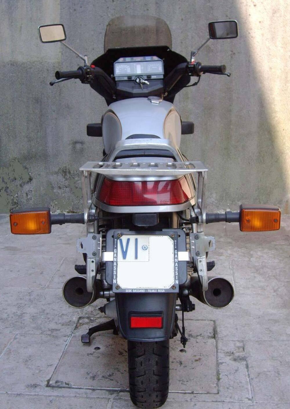 Yamaha XJ 750 SECA (4)