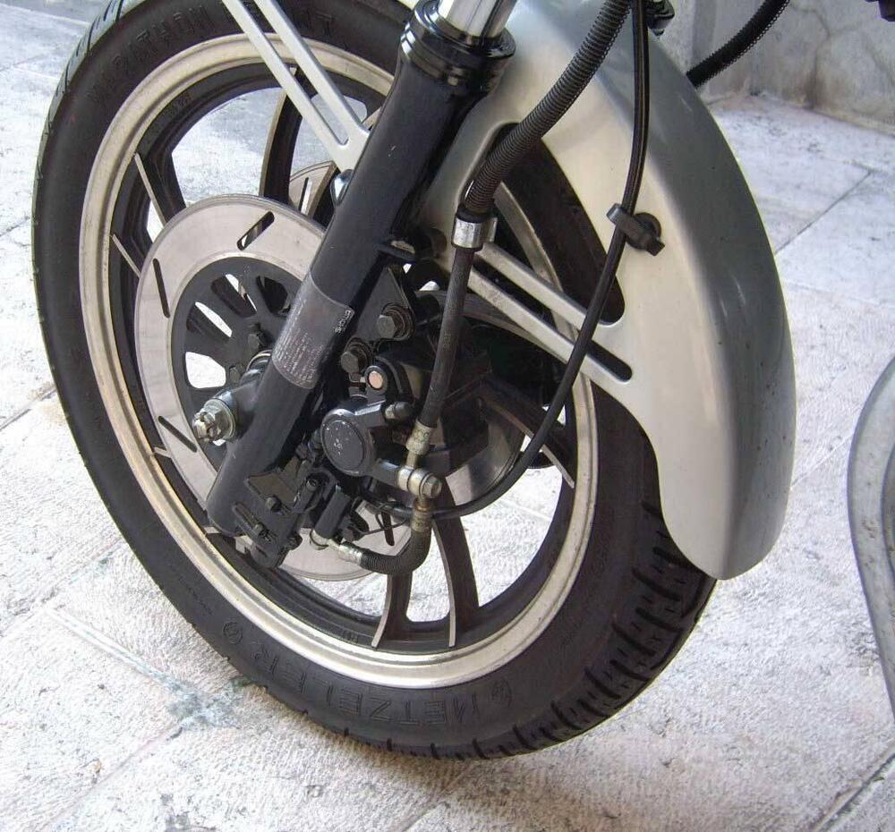 Yamaha XJ 750 SECA (6)