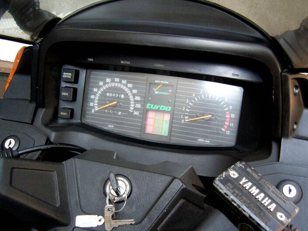 Yamaha XJ 650 TURBO (7)