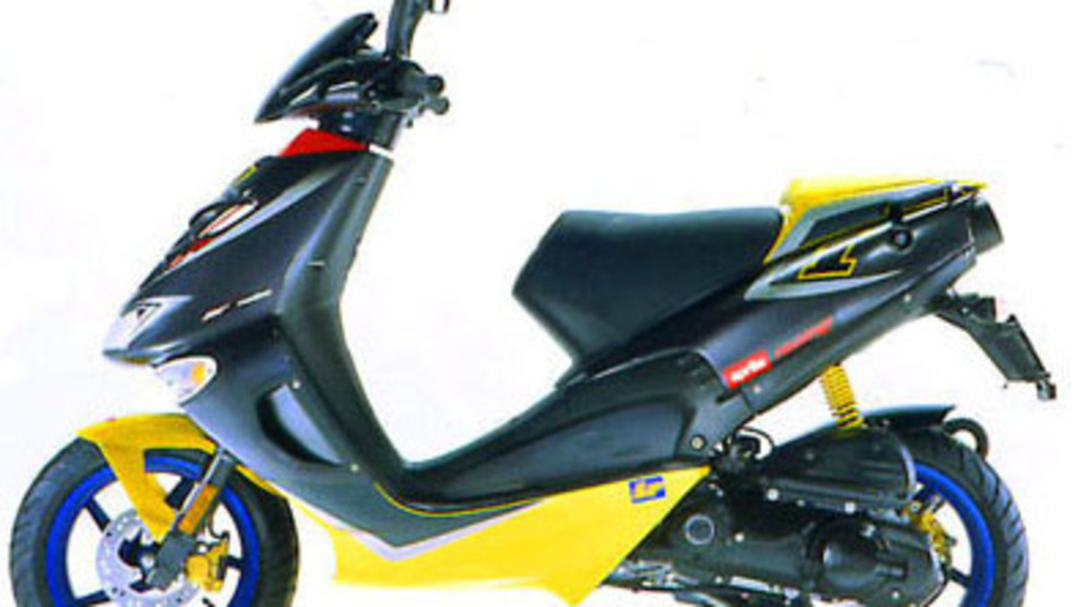 Moto Aprilia Sxr 50 Nero Scooter Aprilia Rs Sr 50 Stealth VelocitÃ