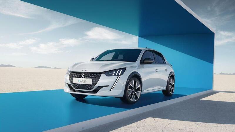 Peugeot e-208 2023: pi&ugrave; potenza e meno consumi 