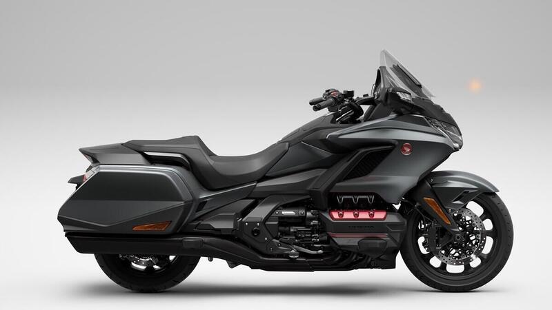 Le Honda Gold Wing 1800, con l&#039;esclusivo Airbag, si aggiornano per il 2023