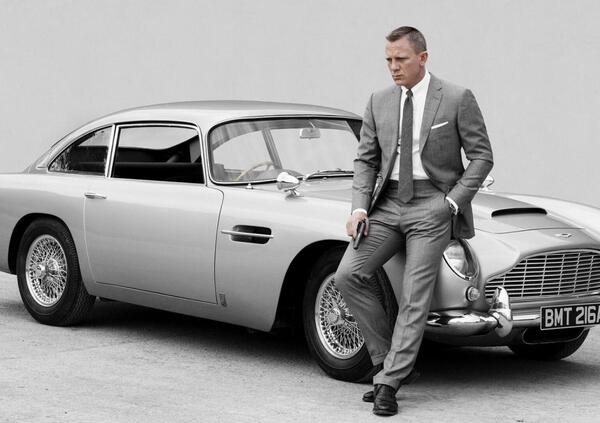 Auto, moto e barche di James Bond in vendita: ecco le migliori battute all&rsquo;asta