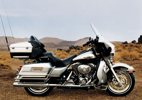 Harley-Davidson 1450 Electra Glide Ultra Classic (1999 - 02) - FLHTCUI