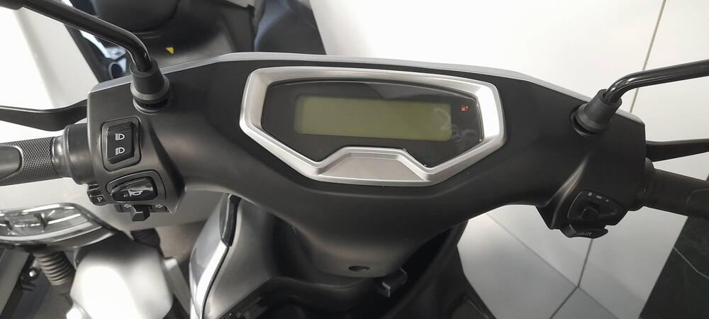 Yadea T9L Plus (2022 - 25) (4)