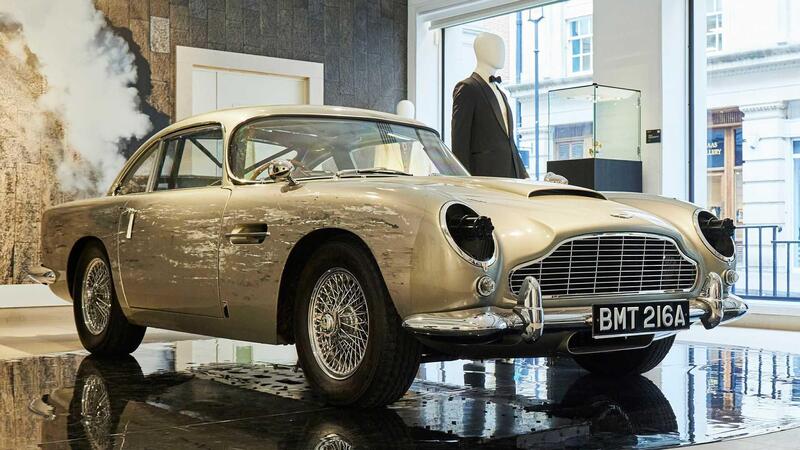 L&#039;Aston Martin DB5 di 007 venduta per oltre 3,2 milioni di dollari