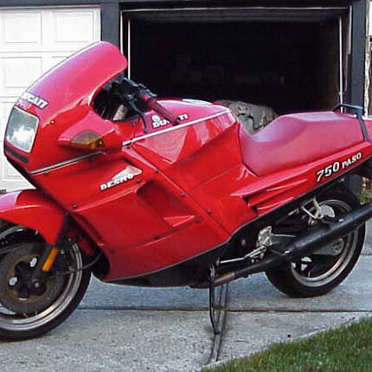 Ducati 750 Paso (1986 - 88)