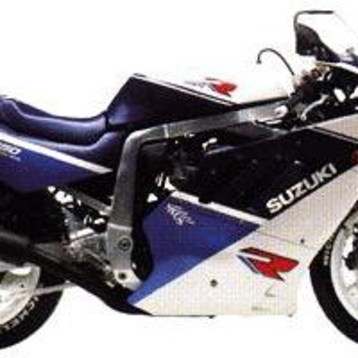 Suzuki GSX R 750 (1988 - 89)