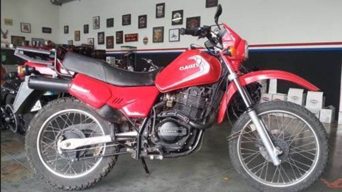 Cagiva Aletta Rossa 350, prezzo e scheda tecnica