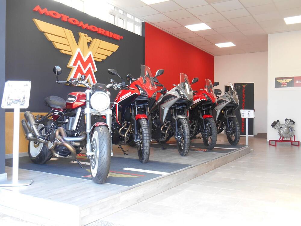 Moto Morini SEIEMMEZZO STR (2022 - 25) (4)