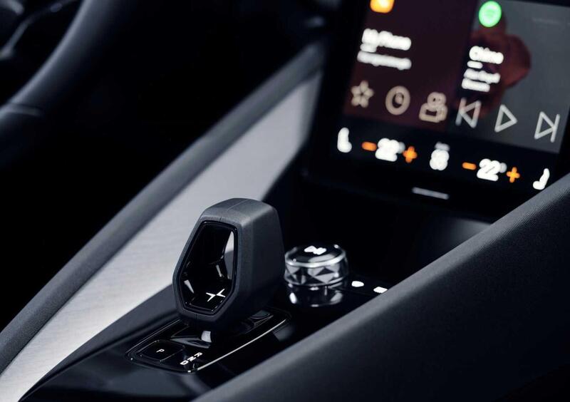 Polestar Polestar 2 (2022-->>) (15)