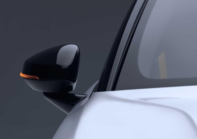 Polestar Polestar 2 (2022-->>) (19)
