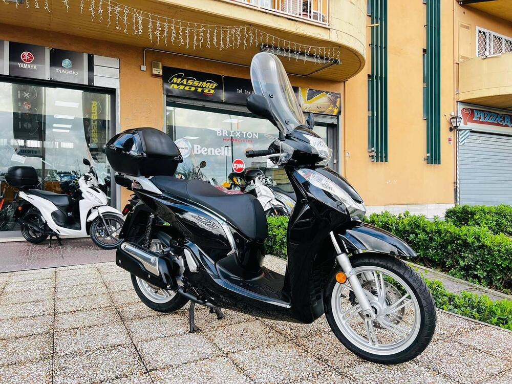 Honda SH 300 i ABS (2016 - 20) (9)