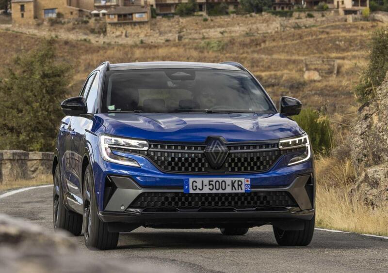 Renault Austral (2022-->>) (37)