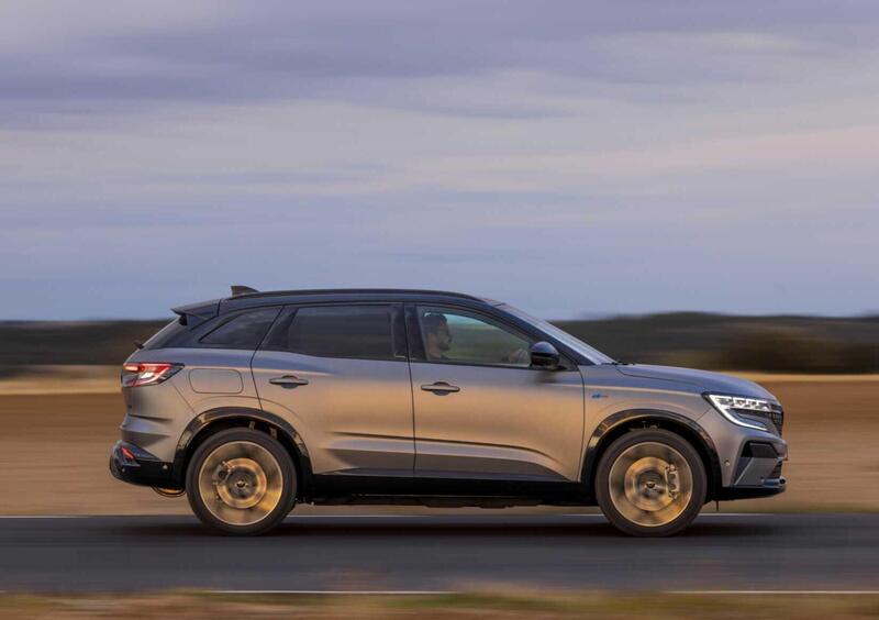 Renault Austral (2022-->>) (35)
