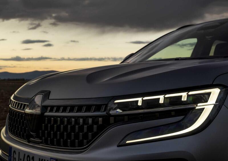 Renault Austral (2022-->>) (47)