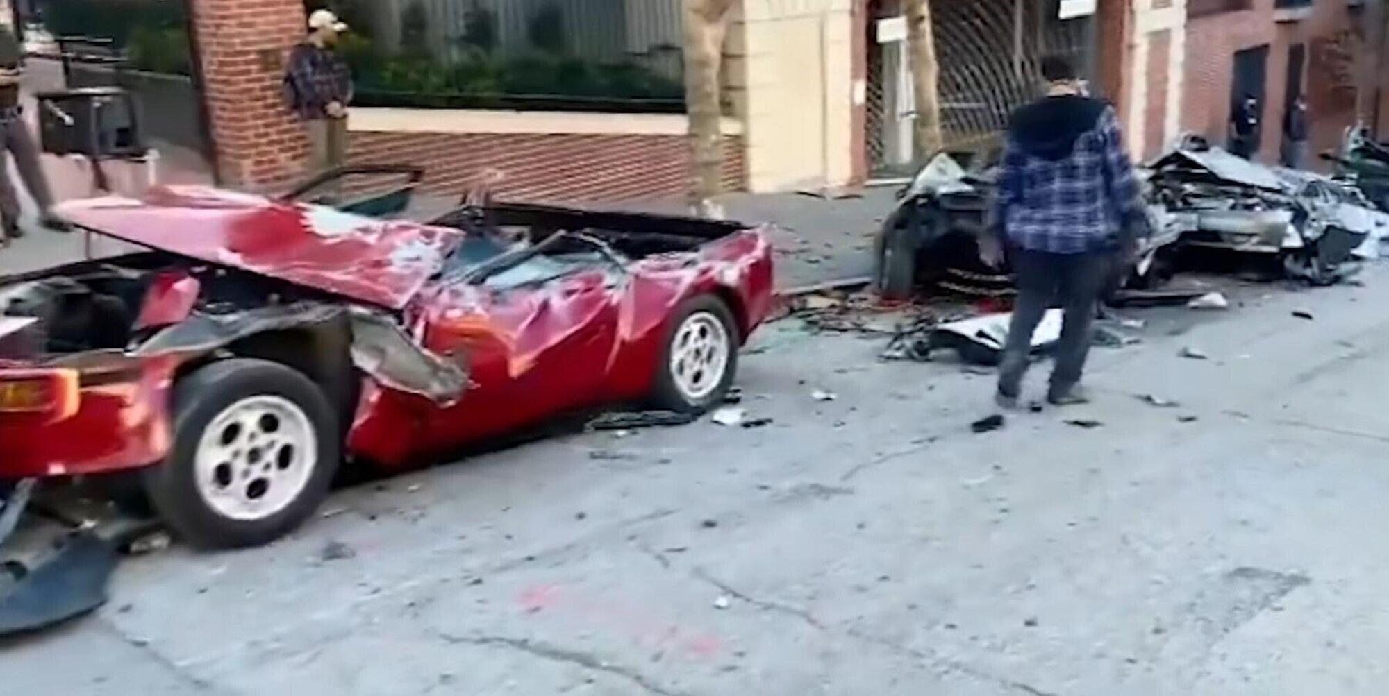 Auto distrutte su un set cinematografico