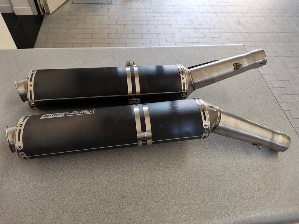 TERMINALI SCARICO APRILIA RSV 1000 (3)