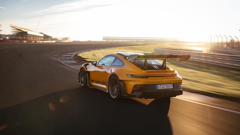 Porsche 911 GT3 RS | Nuove sospensioni e DRS da 6&#039;54&quot; al RING: FUORI DI TESTA [VIDEO]