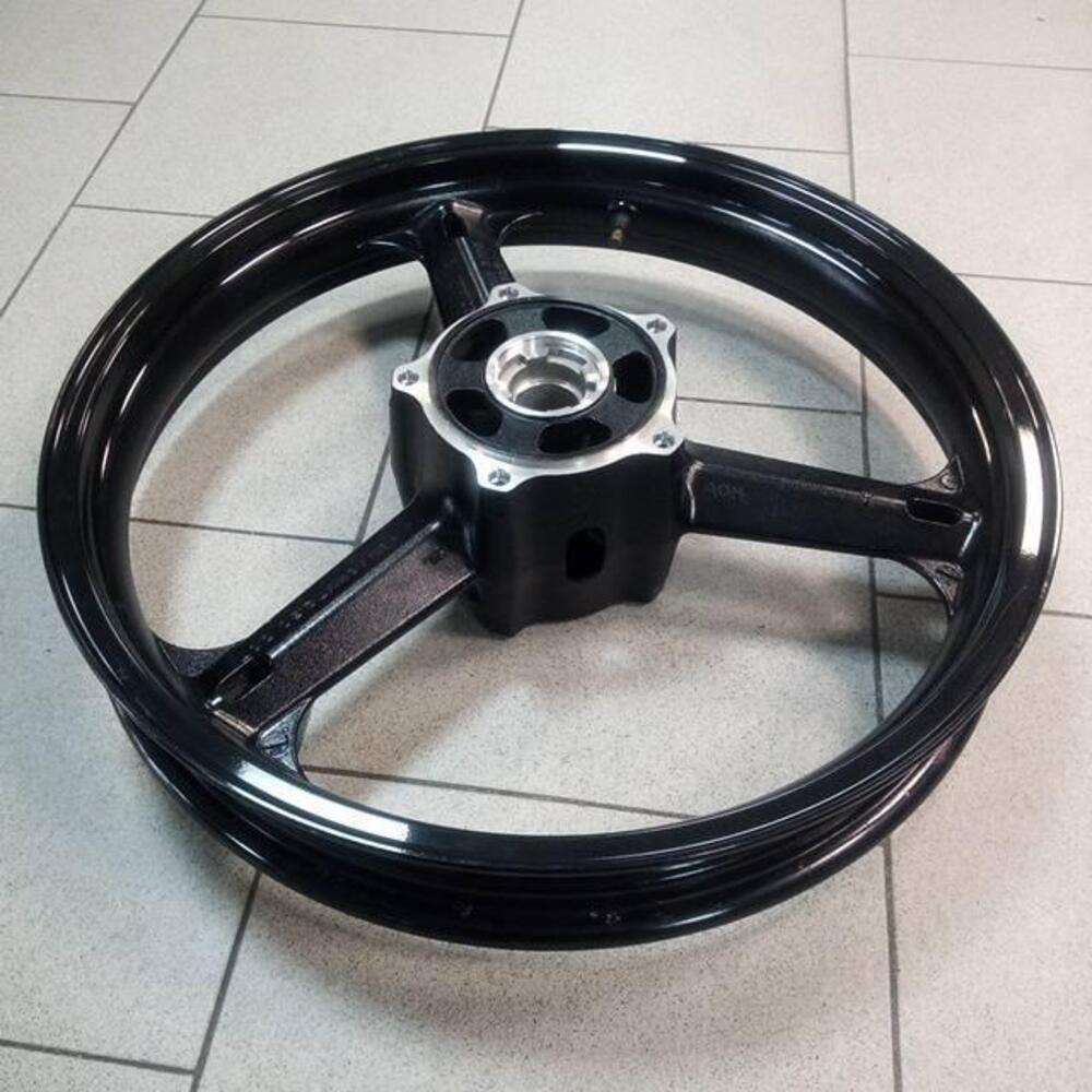 Cerchio anteriore DL650 Suzuki (4)