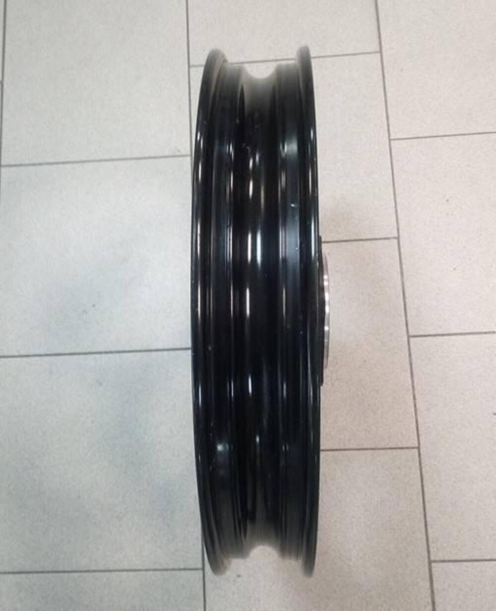 Cerchio anteriore DL650 Suzuki (6)