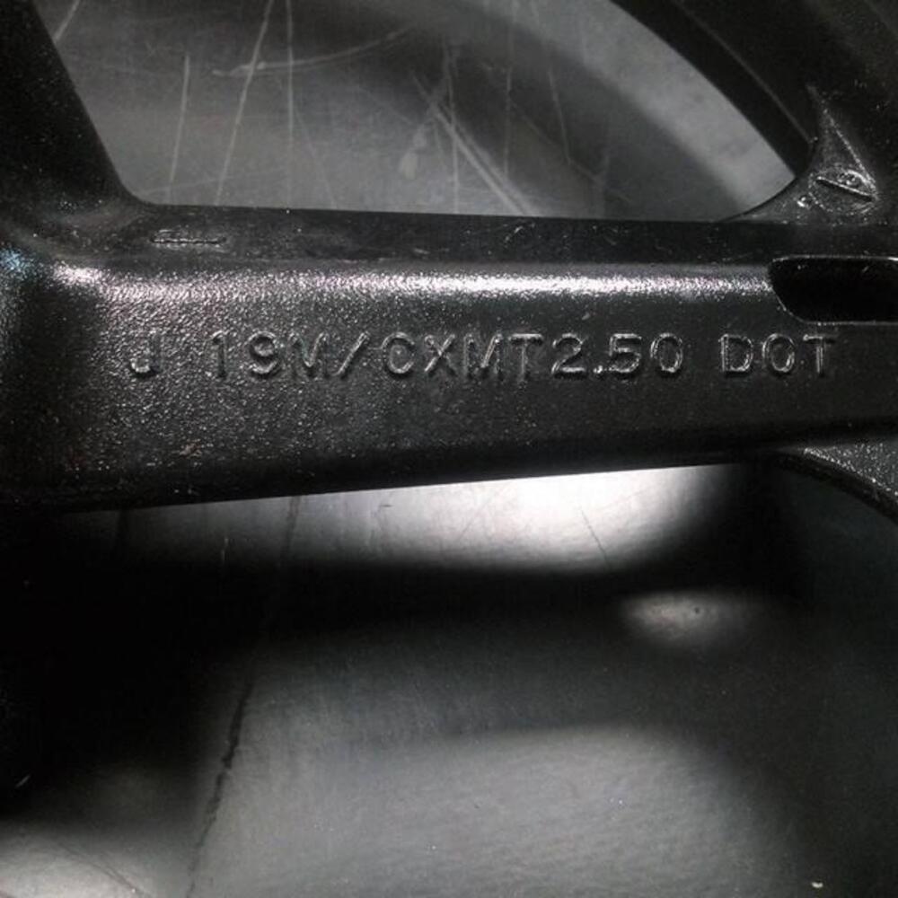 Cerchio anteriore DL650 Suzuki (11)