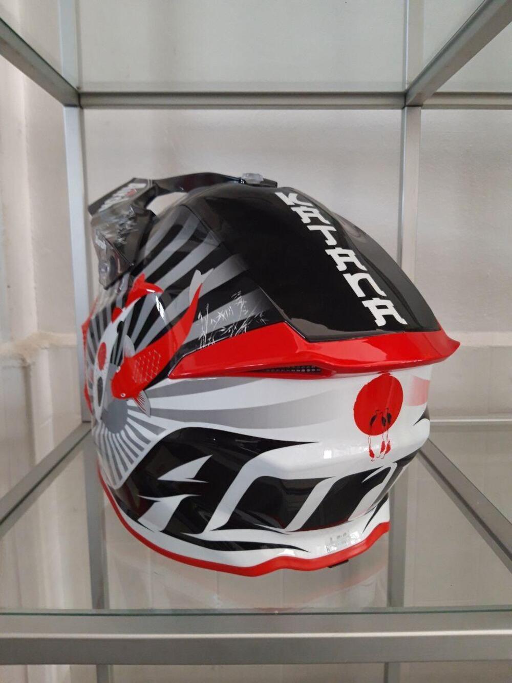 CASCO AIROH TWIST KATANA (3)