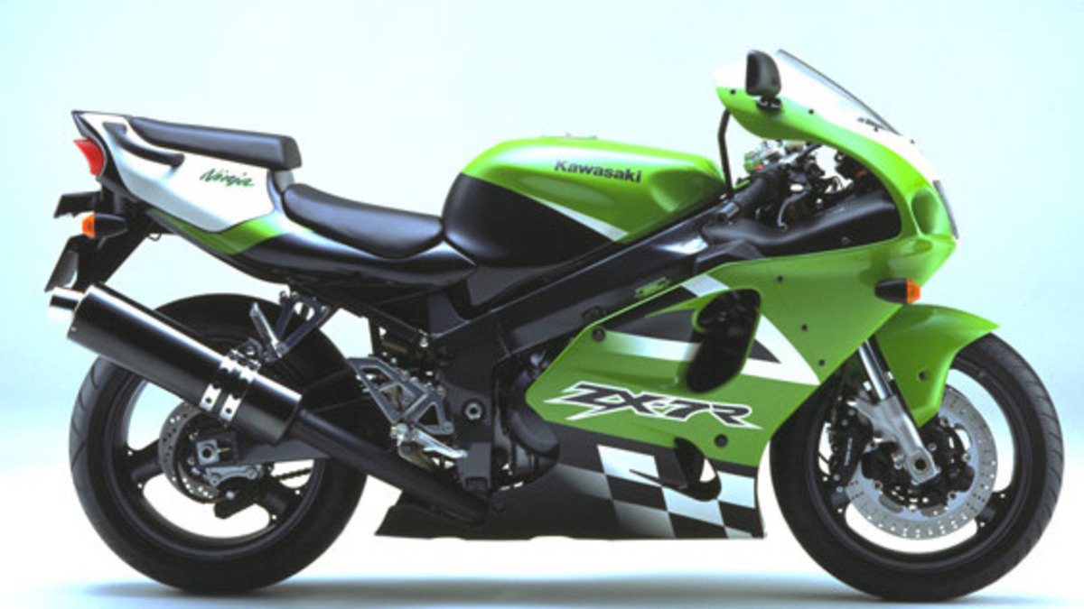 Kawasaki Ninja 750 ZX-7R, catalogo e listino prezzi - Moto.it