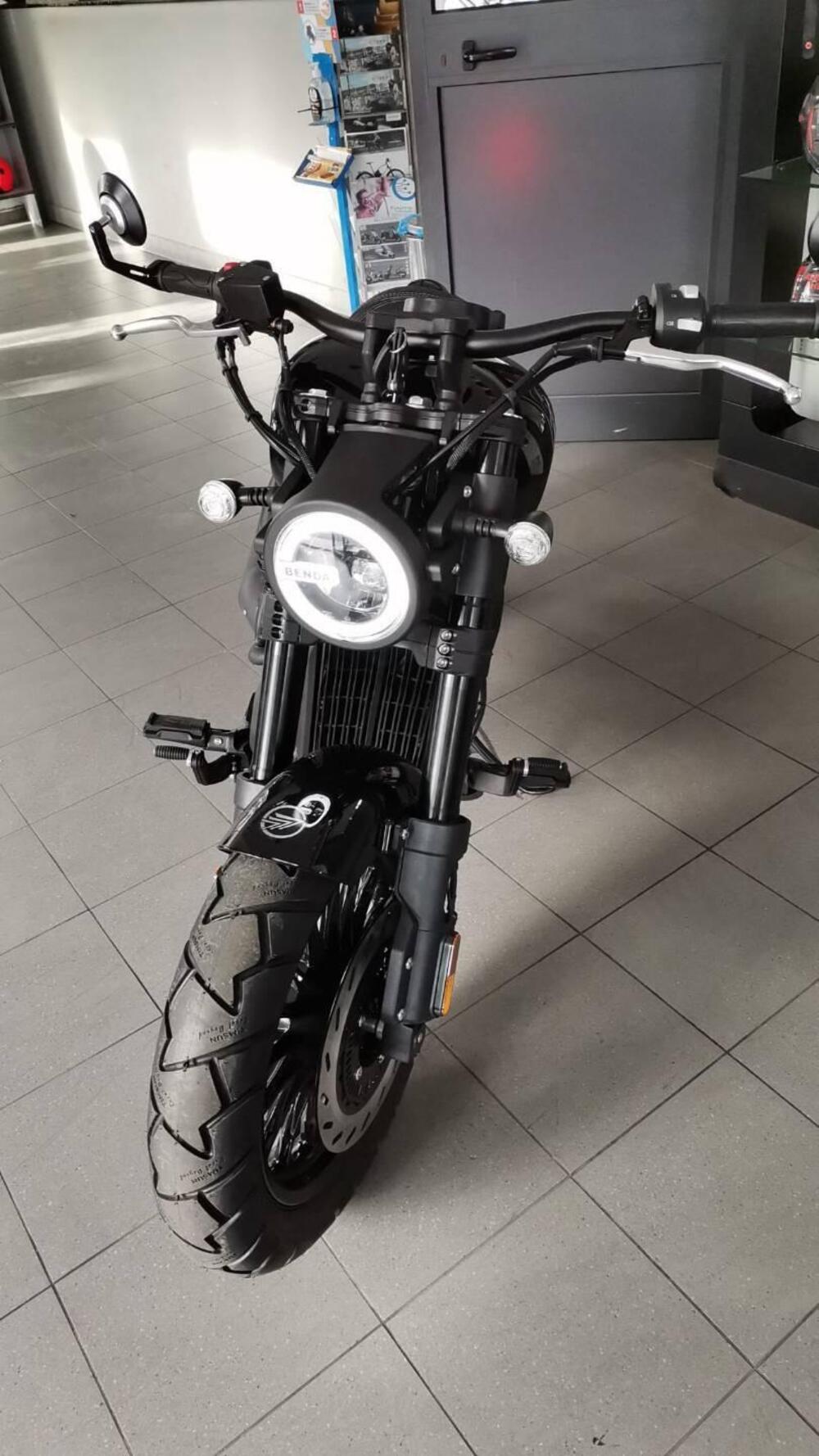 Keeway Motor V302 C (2022 - 26) (2)