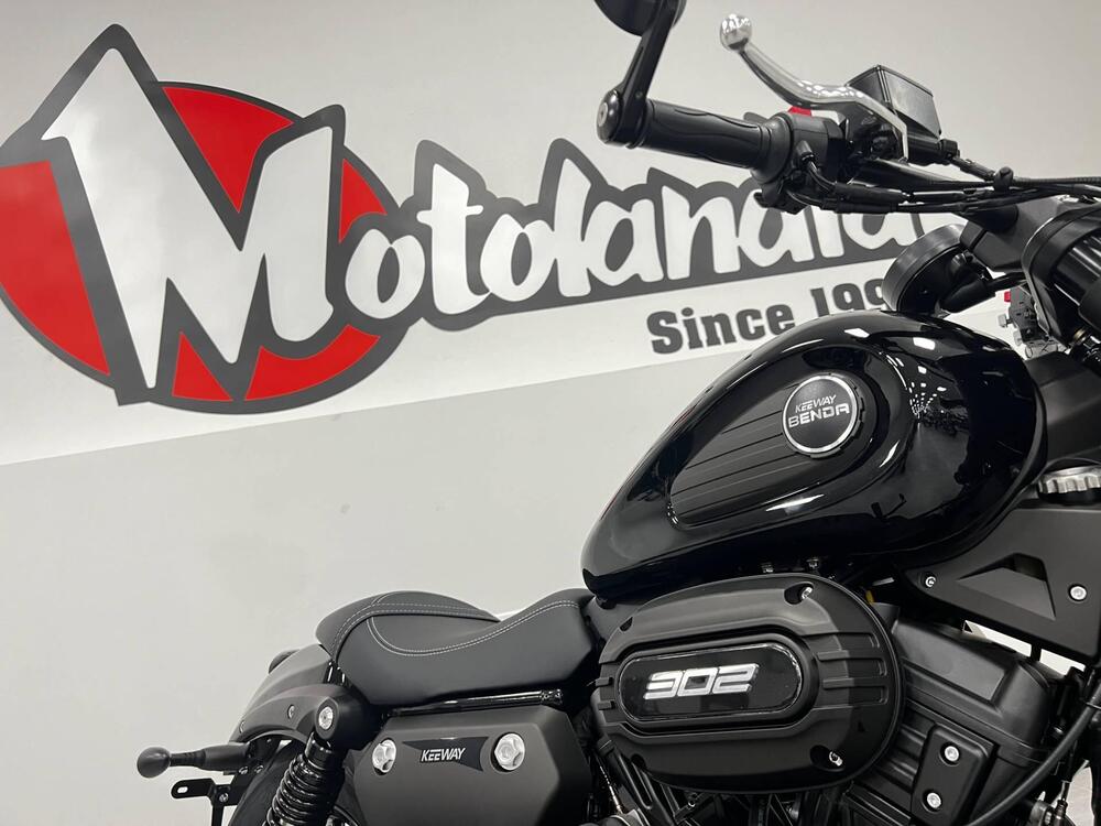 Keeway Motor V302 C (2022 - 25) (2)