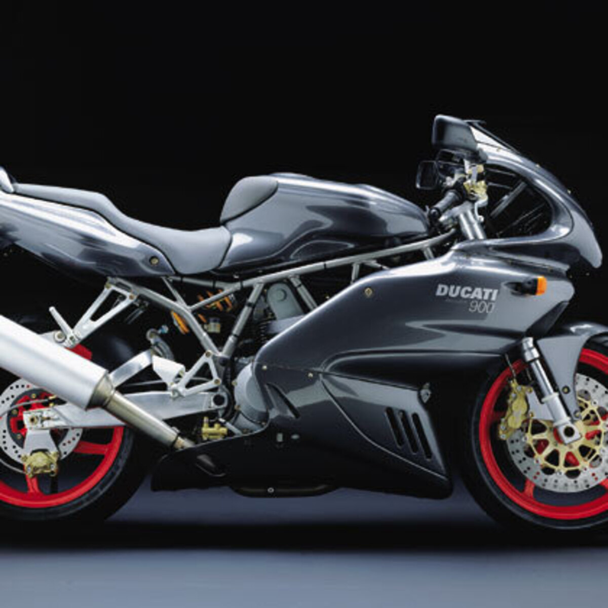 Ducati Sport 900 I.E. (2002)