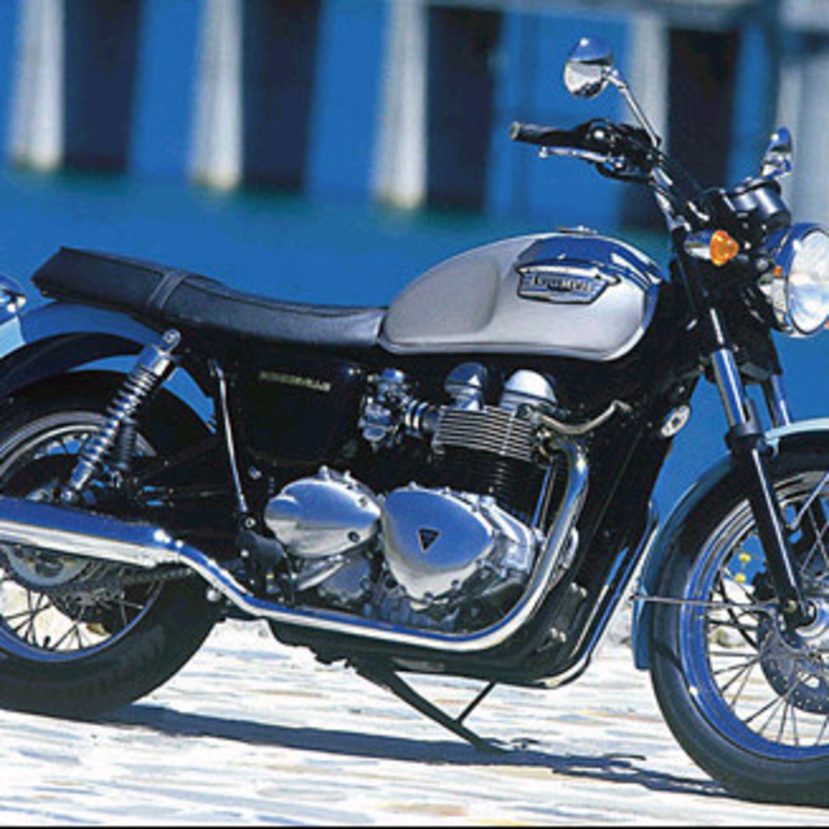 Triumph Bonneville 800 (2002 - 07)