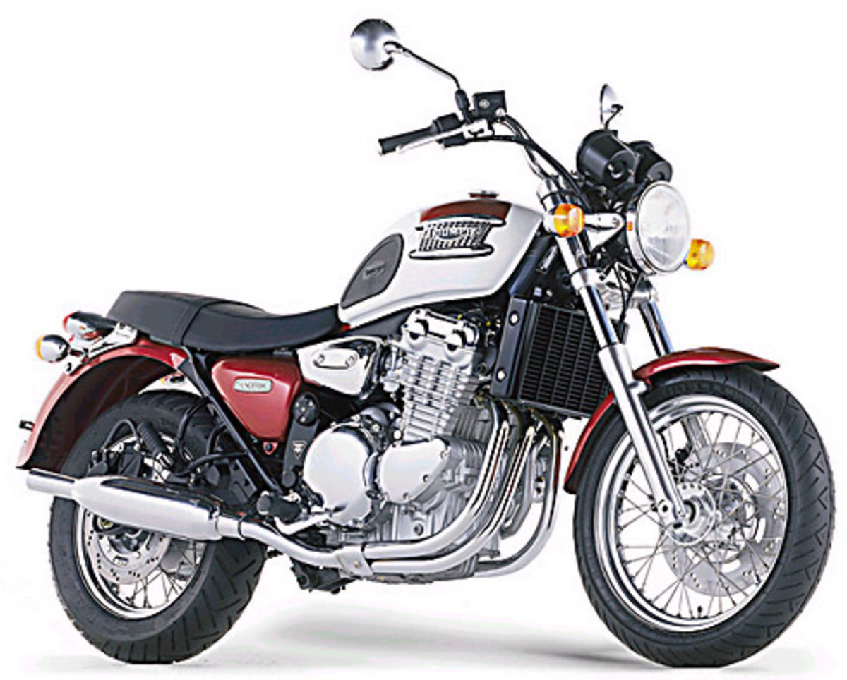 Triumph Thunderbird 900 (2002)