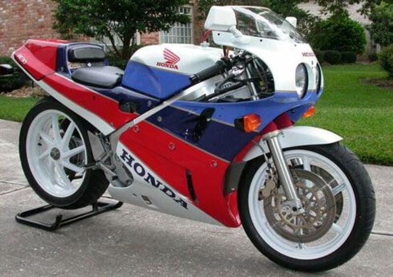 Honda VFR 750 R VFR 750 R RC30 (2)