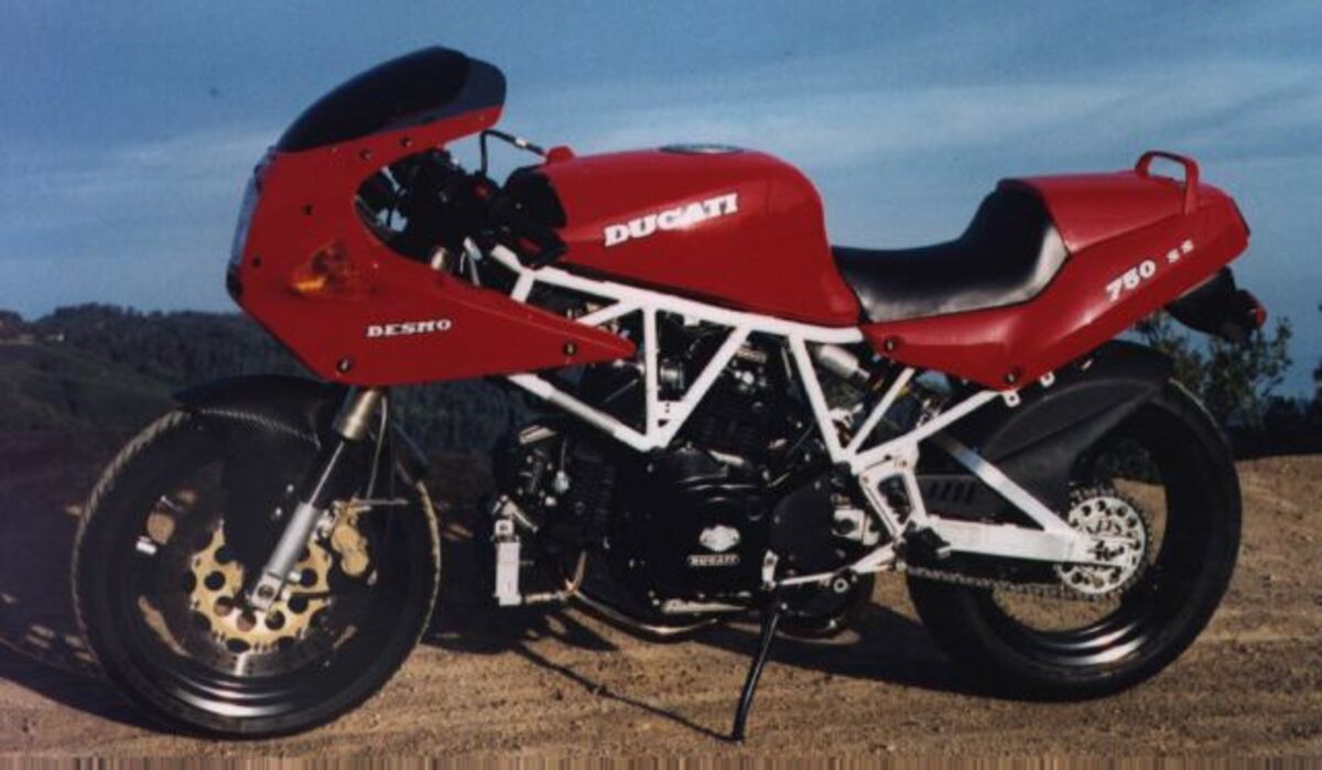 Ducati SS 750 Cup. (1991 - 97)
