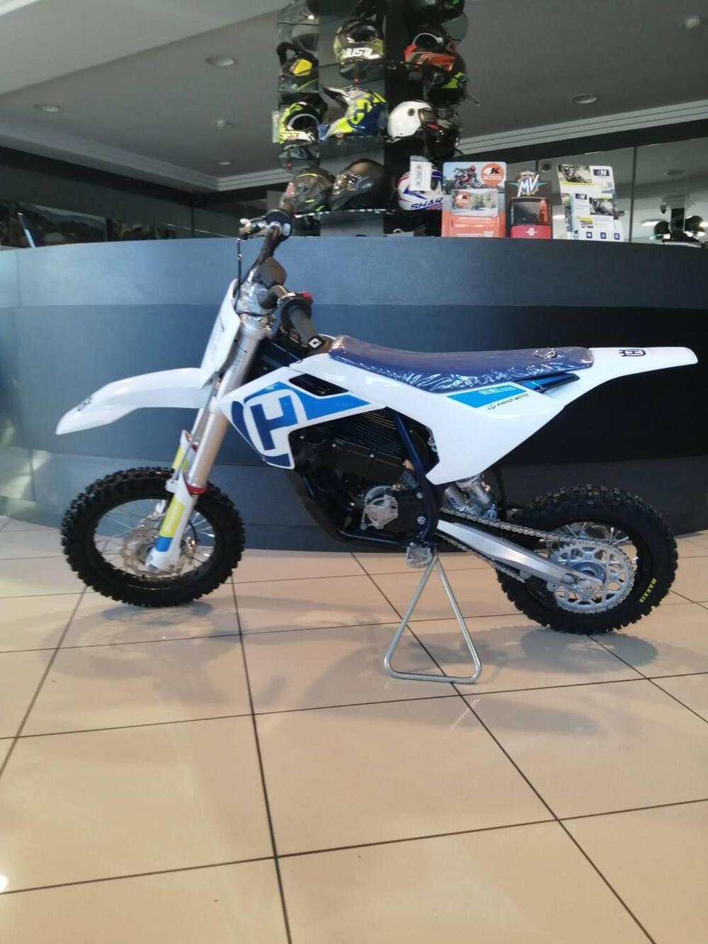 Husqvarna EE 5 (2021 - 22) (2)