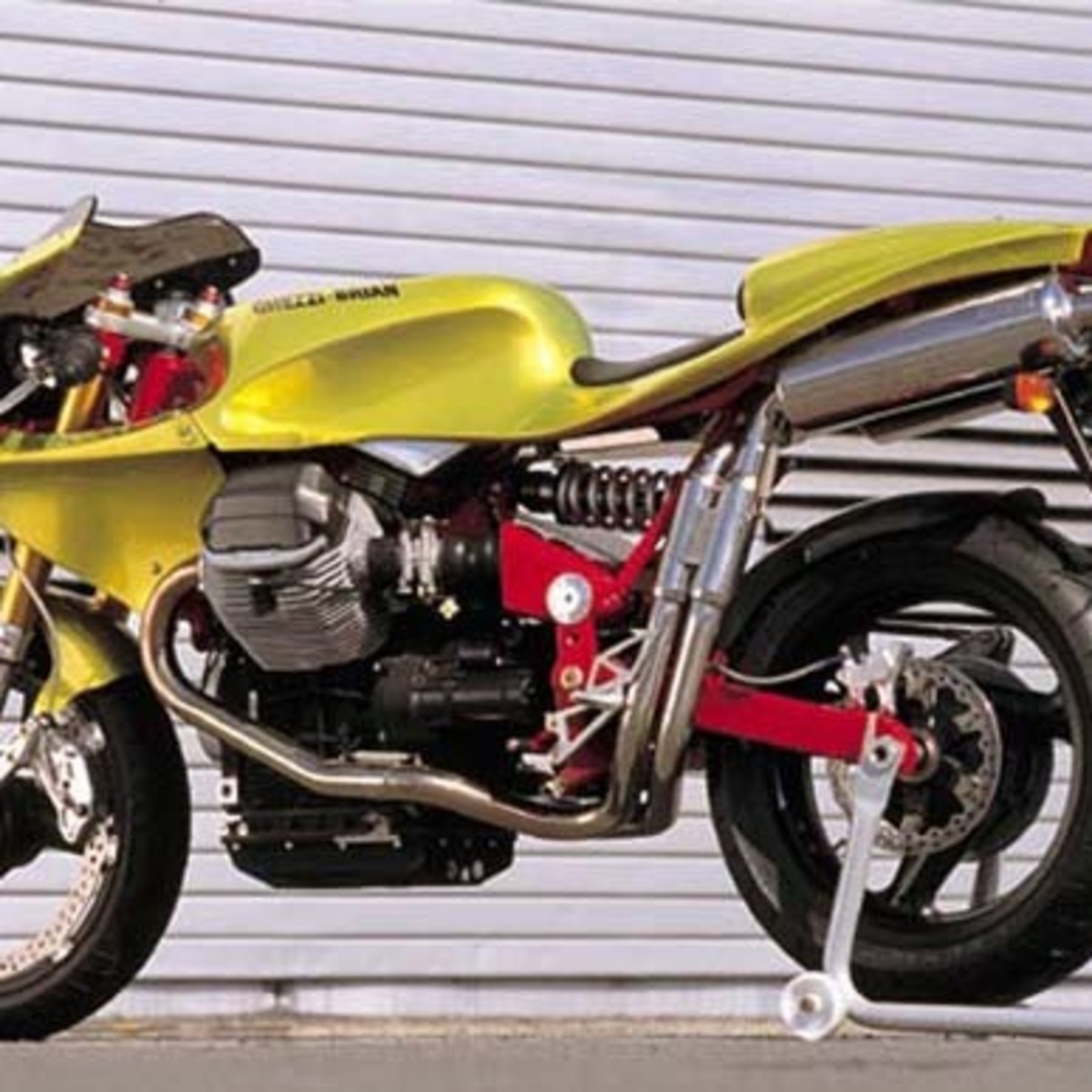 Ghezzi-Brian Super Twin (2001 - 03)