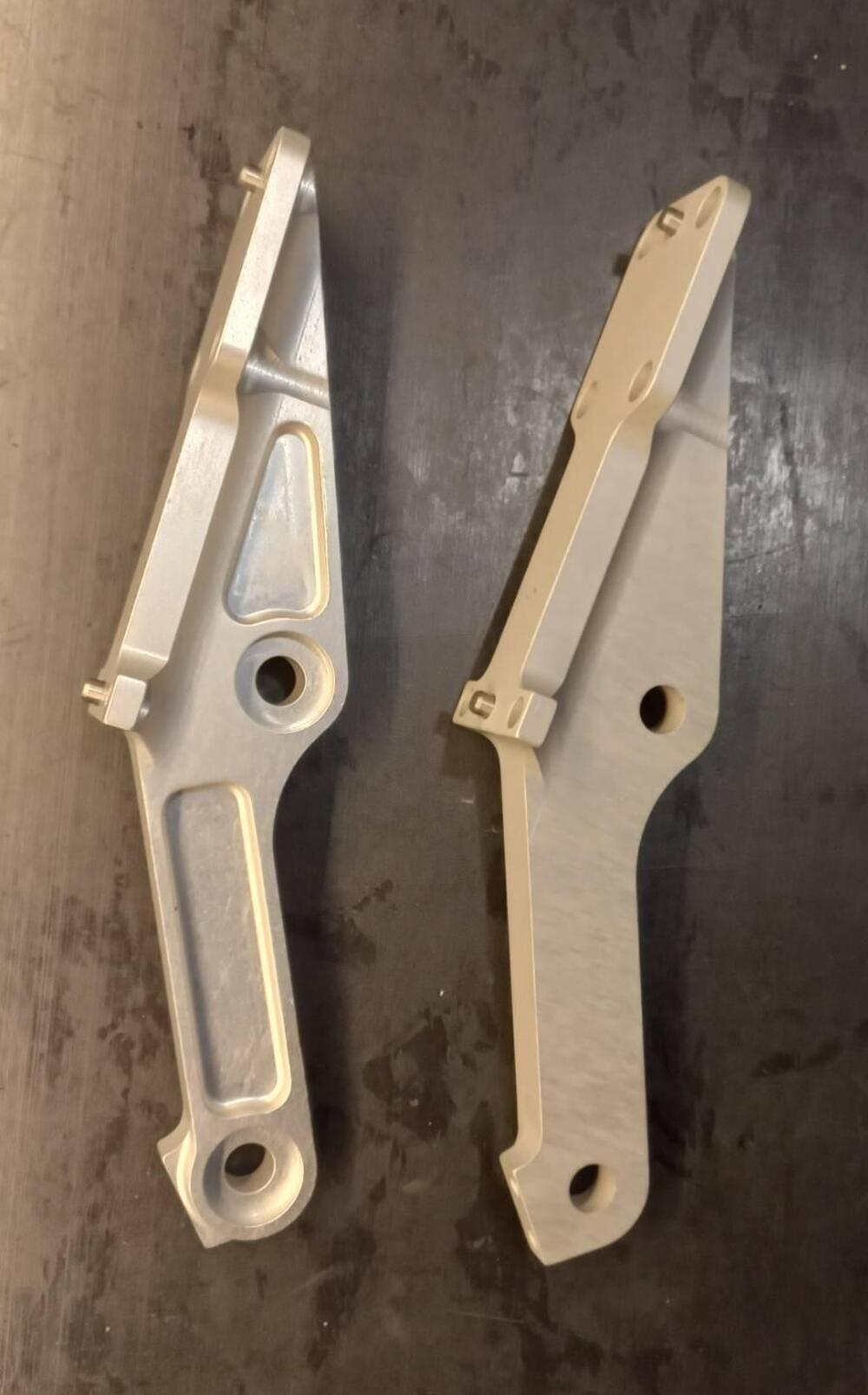 Ohlins supporti asportabili forcella 43 Road Trak Öhlins